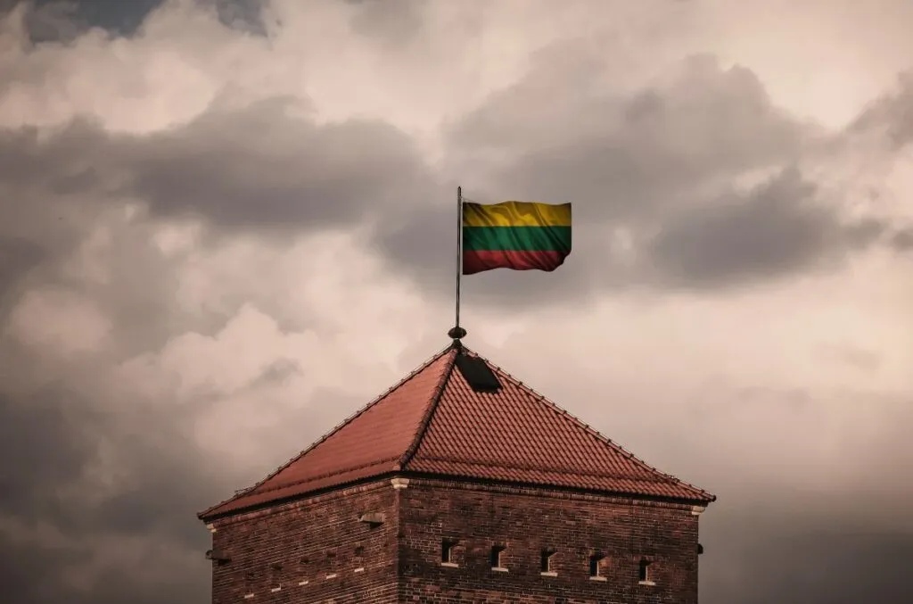 Drivers from Zimbabwe to Lithuania